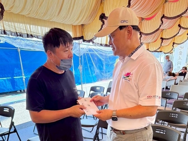 堰塞湖釀災　季連成代卓榮泰慰問罹難者家屬致奠儀 | 華視新聞