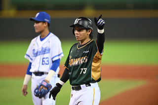 葉保弟3安4打點雄鷹搶勝　二軍總冠軍賽扳平戰局