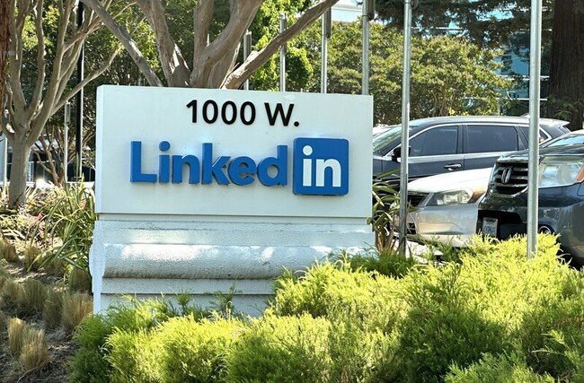 AI搶走Z世代工作  LinkedIn執行長：學歷不再吃香 | 華視新聞