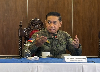 菲參謀總長：監看中國黃岩島動向  若施工不會坐視