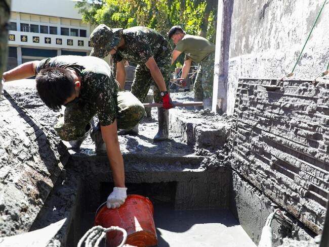 工兵部隊採日夜輪班制　持續投入花蓮災後復原 | 華視新聞