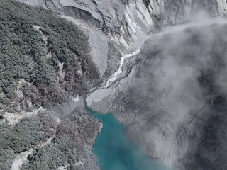 林保署派員抵馬太鞍堰塞湖區  壩體穩定度仍不足