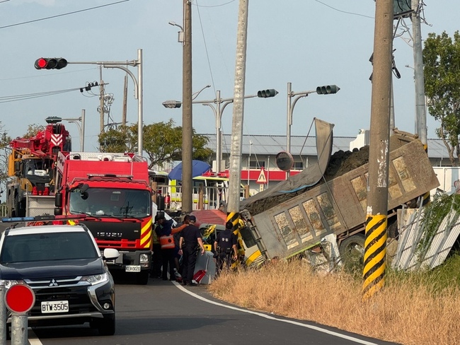 台積電嘉義廠區工地事故  1人受傷送醫 | 華視新聞