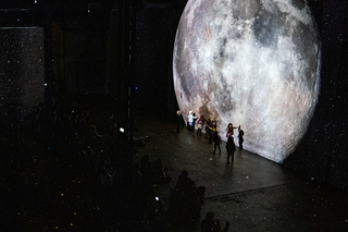 重返月球　湯姆漢克斯沉浸式紀錄片在巴黎召喚觀眾