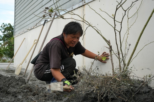 花蓮光復市區居民談重建　先清理家園不敢想太遠 | 華視新聞
