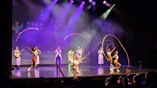 台國樂團融合舞蹈慶雙十  阿根廷民眾手機燈海送祝福