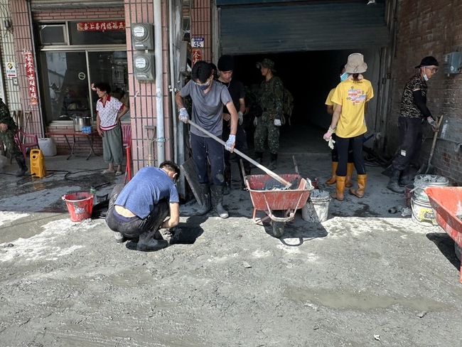 堰塞湖洪災戶中央補助35萬元　7日起一站式受理申請 | 華視新聞