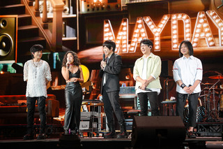 五月天超犀利趴壓軸　李竺芯合唱法式「軋車」