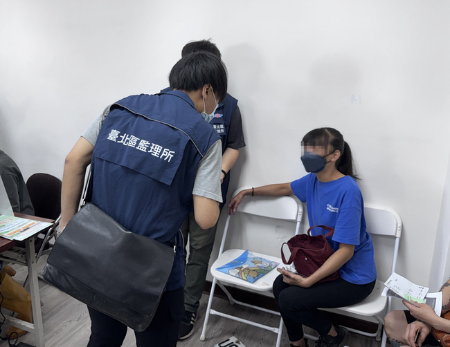 花蓮堰塞湖溢流致車輛報廢　公路局發慰助金 | 華視新聞