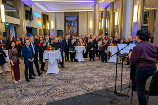 駐德代表處國慶酒會  德政要：在黑暗日子帶來光明