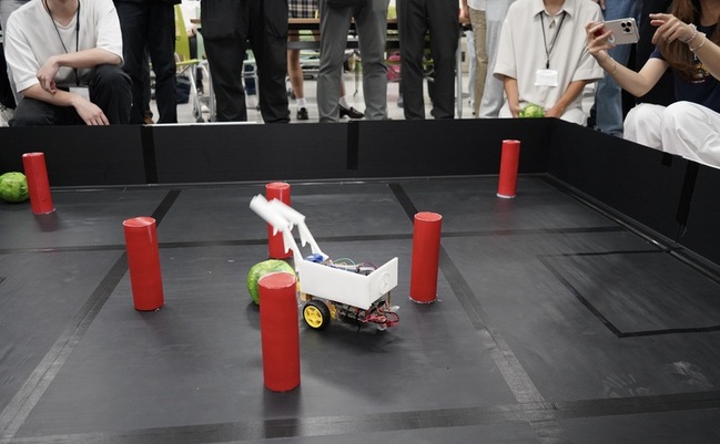 北科大學生攜多國盟校實作交流　打造智慧自走車 | 華視新聞