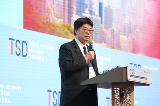 邱垂正：中國大陸是現狀威脅　賴總統致力台海和平