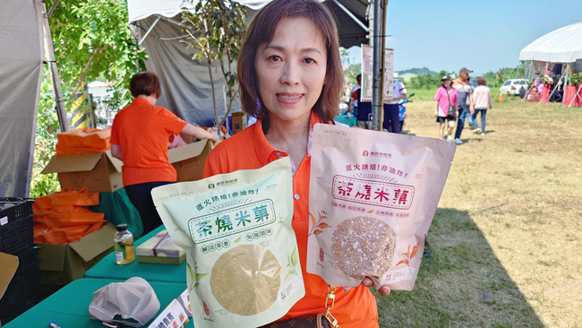 嘉義縣行銷農特產　茶燒米菓進到華航商務艙 | 華視新聞