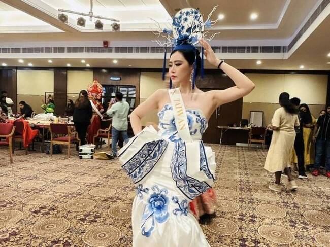 「世界魅力夫人」選美印度登場　台姐奪國服冠軍 | 華視新聞