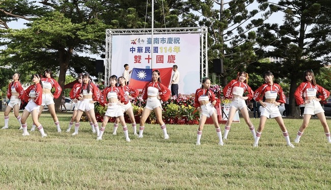 國慶談鏟子超人  黃偉哲：展現台南人熱情友善一面 | 華視新聞