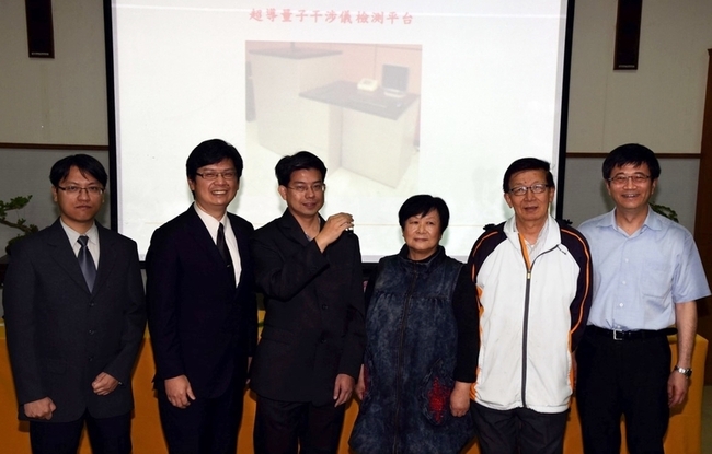 台師大應用新科諾獎得主研究　開發抽血檢測失智症 | 華視新聞