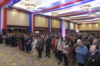 駐印尼代表處國慶酒會　點亮101大樓冰雕歡慶雙十