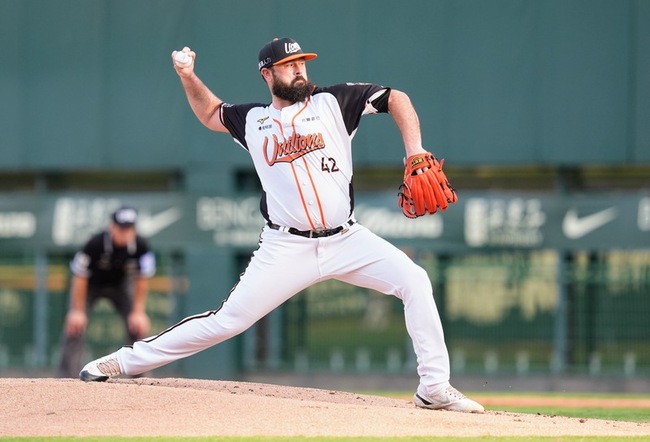 中職季後挑戰賽獅搶勝  林岳平談化解失誤很關鍵 | 華視新聞