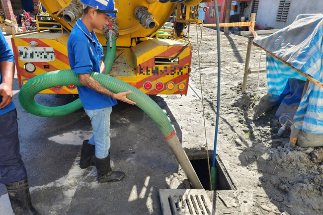 台南再出動高壓吸泥車馳援花蓮　加速災區側溝清淤 | 華視新聞