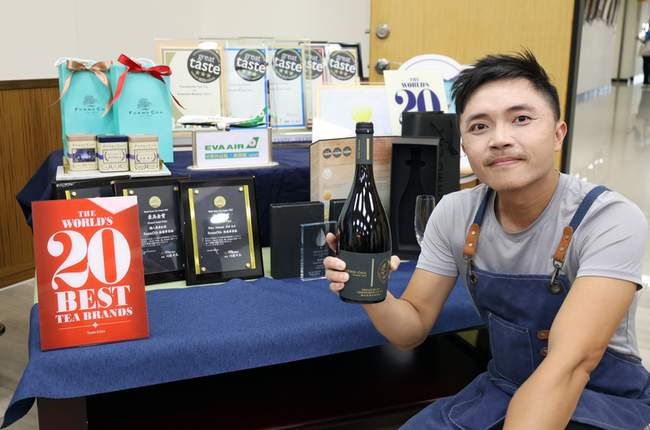 入選全球最佳20茶葉品牌　張家齊讓台灣茶展新風味 | 華視新聞