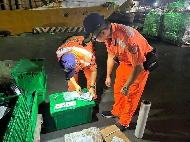 科技裝備發威　海巡嘉縣查獲夾藏電子菸及吸毒 | 華視新聞