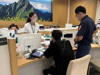 假交友詐騙誘投資家具 台中男險匯款警銀聯手阻詐