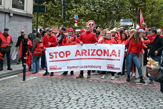 不滿勞動改革措施　比利時全國罷工8萬人上街抗議