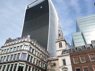 英美聯手打擊大規模網路詐騙　中國犯罪首腦遭制裁