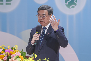 卓榮泰：認知作戰充斥　在野黨主席選舉也受打擊