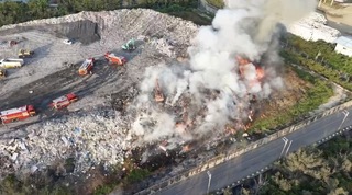 台南城西掩埋場火警灌救中　暫無人員傷亡