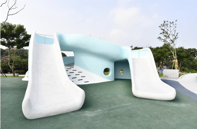 天空遊戲場玩滑梯2人骨折　彰縣府：將除蠟理賠 | 華視新聞