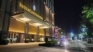 BLACKPINK抵台　粉絲高雄小港機場熱情迎接