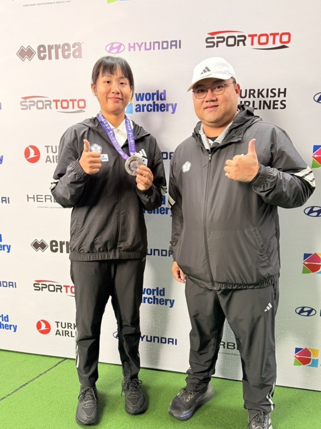 許芯慈射箭年終賽鍍銀　教練滿意愛徒穩定進步 | 華視新聞