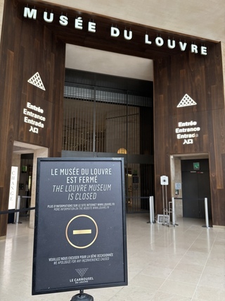 羅浮宮7分鐘驚天竊案　遊客傻眼：巴黎也有這種事