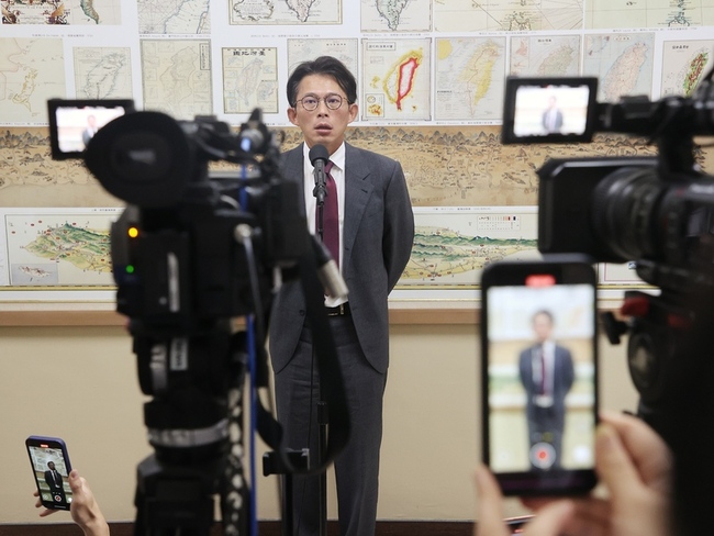 鄭麗文遭質疑親中影響藍白合　黃國昌：民進黨急著抹紅 | 華視新聞