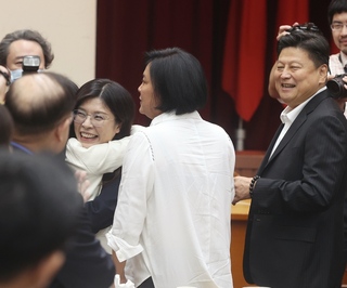 鄭麗文遭質疑令不出黨中央　藍委：絕不可能發生