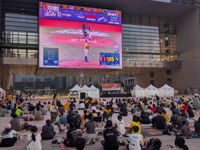 中市府變身黃潮主場  10/21直播熱情應援中信兄弟 | 華視新聞