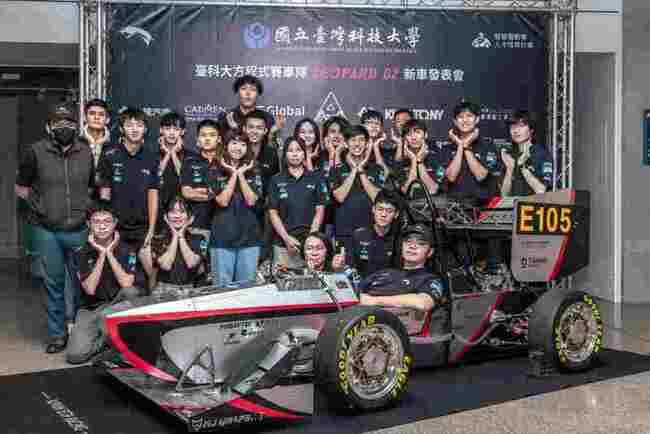 台科大發表輕量化電動賽車　12月挑戰澳洲聯賽 | 華視新聞