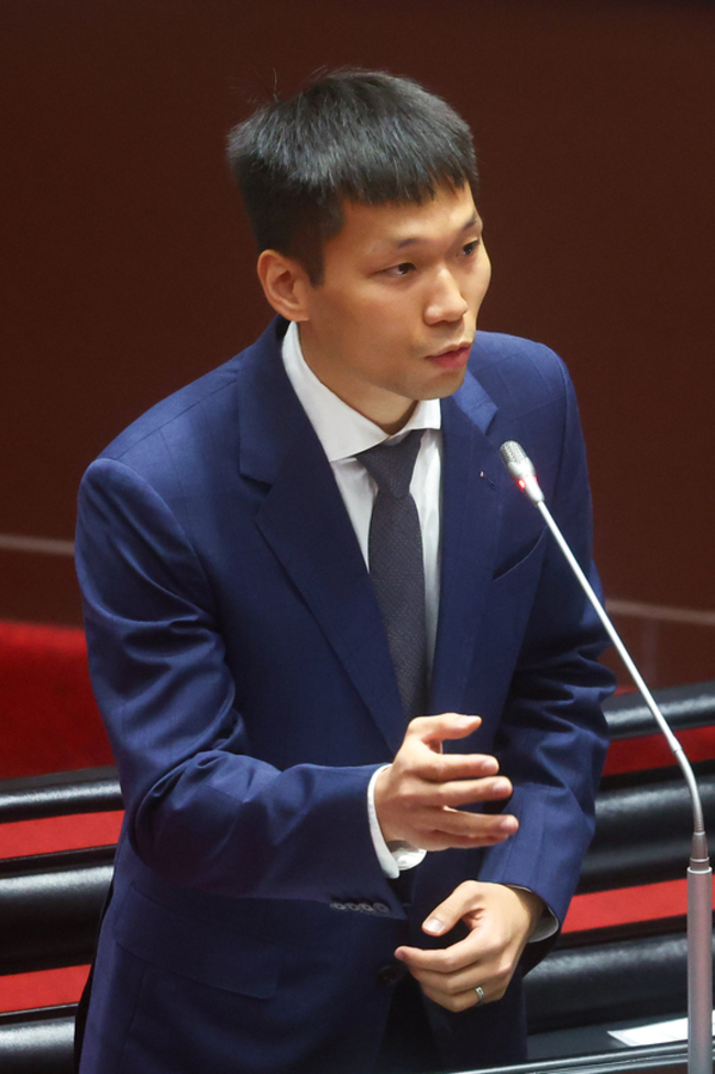 李洋：上任一個多月　感覺蠻刺激的 | 華視新聞