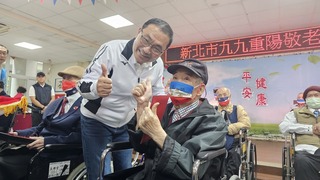 豪大雨未放假引網友表異見　侯友宜：平地未達標