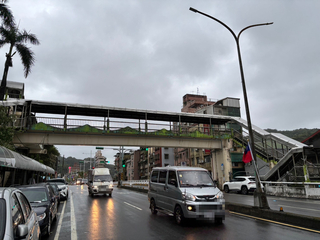 基市：南新街人行陸橋使用率低　擬爭取經費拆除