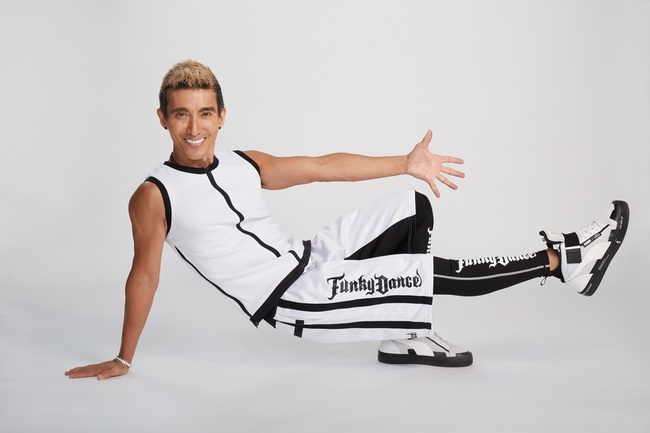 民歌大團圓倒數  嘉賓潘若迪誓言讓歌迷玩得開心 | 華視新聞