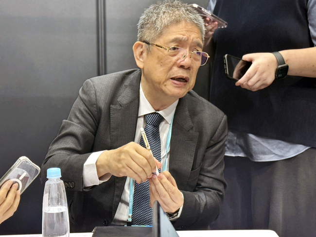 東台看第4季工具機景氣仍弱　推半導體封裝設備 | 華視新聞