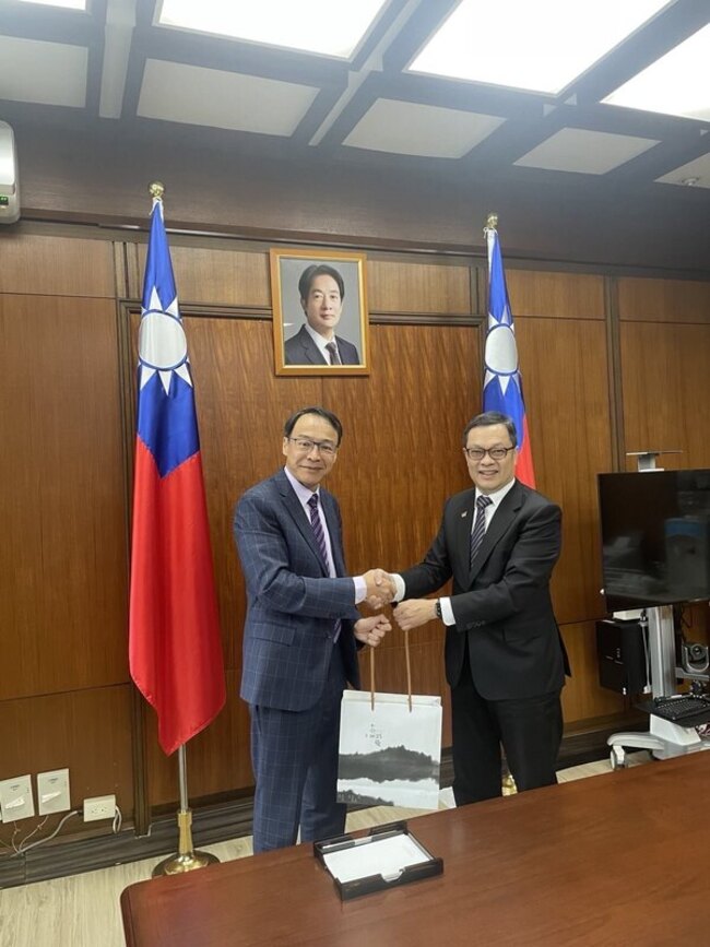 陳明祺接見世總新任總會長　盼台商協助推動外交 | 華視新聞