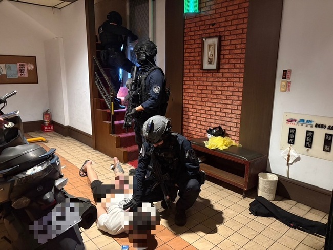 新莊男遭槍擊不治　新北警攻堅逮捕3嫌 | 華視新聞