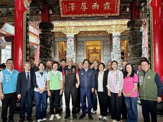 總統赴彰化伸港福安宮贈匾  會後與地方座談聽民意