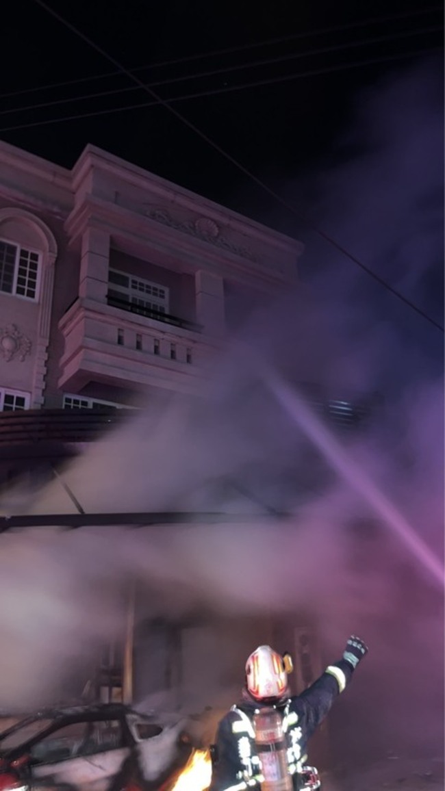 台中沙鹿民宅火警　6人受困獲救共9人就醫 | 華視新聞