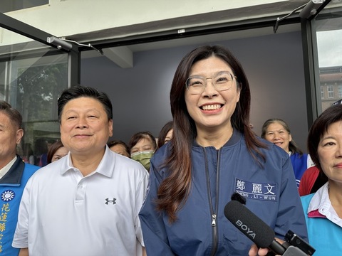 中國網友封「統一女神」  鄭麗文：笑一笑就好