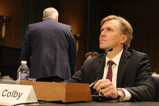 美國防次長柯伯吉曾駁「時代」作者：台灣可被防衛 | 華視新聞