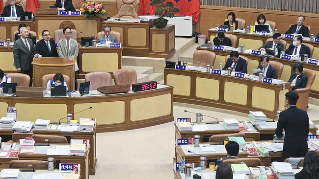 議員指詐團假借市府名義行騙　新北：幸無損失 | 華視新聞